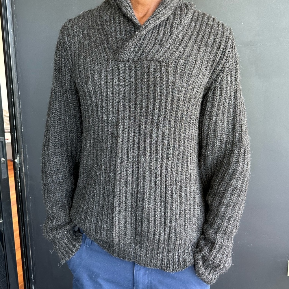 Sold: Pure Alpaca Joseph Homme sweater - Picture 2 of 6